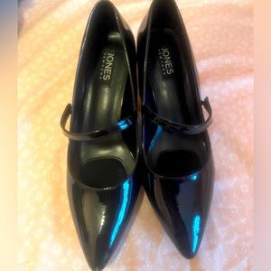 Black gold bottom 3 inch work heels